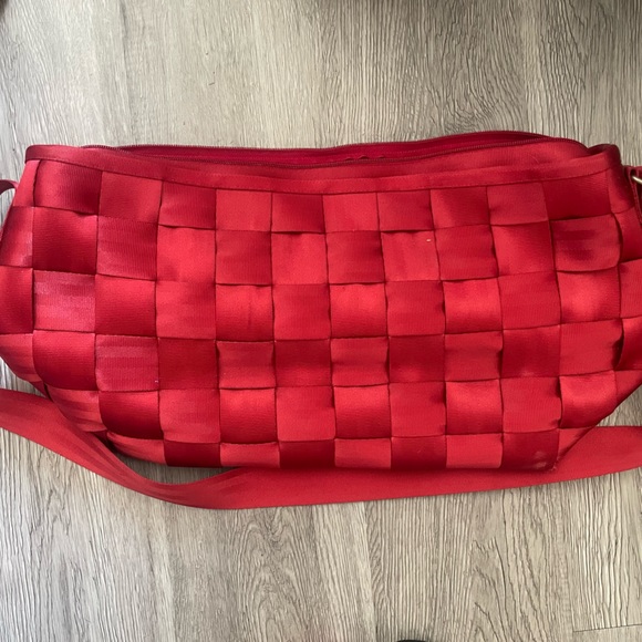 Harveys Handbags - ❤️ VINTAGE ❤️ Harvey’s Original Seatbelt Travel Bag